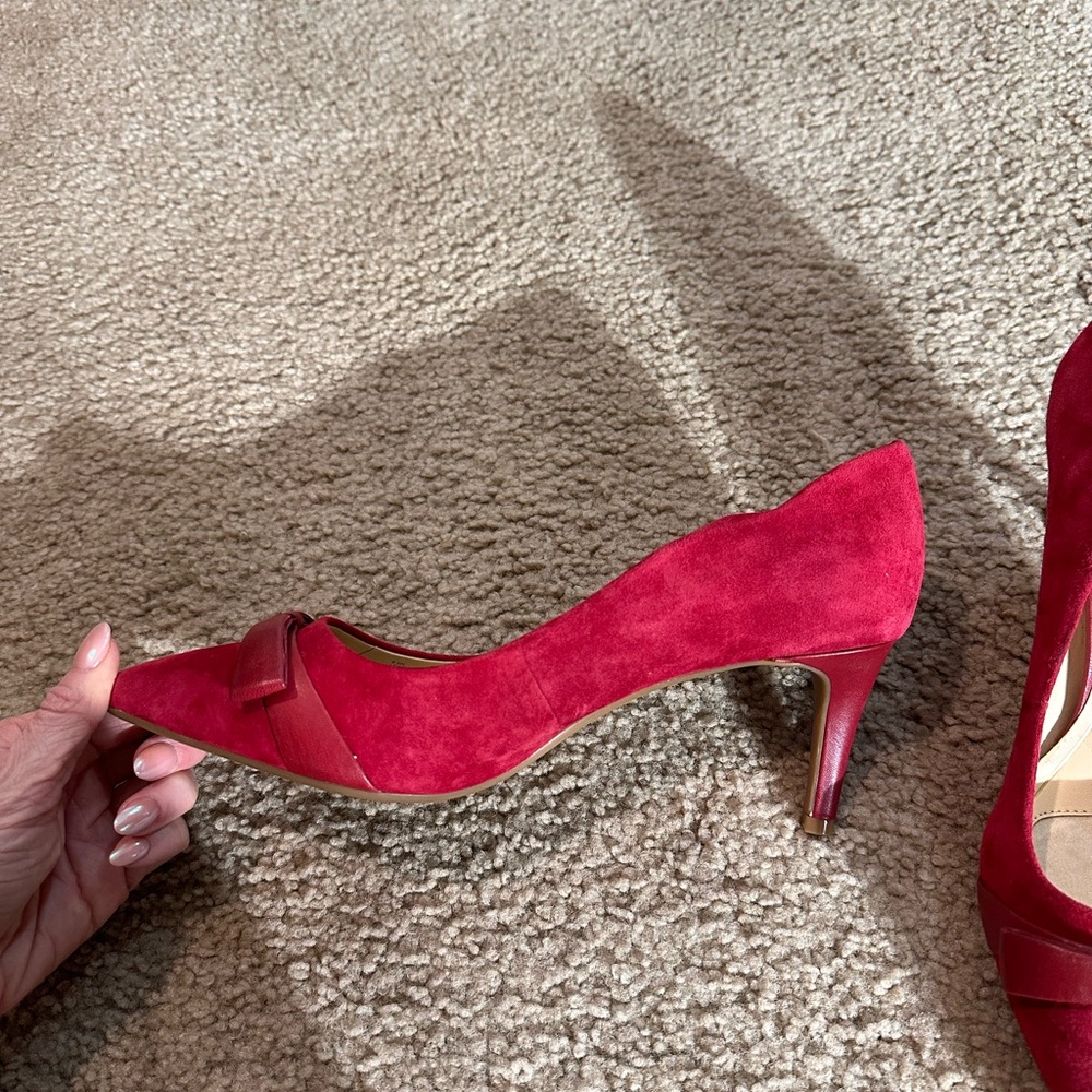 Alex Marie Suede red heels size 9.5 New w/o box